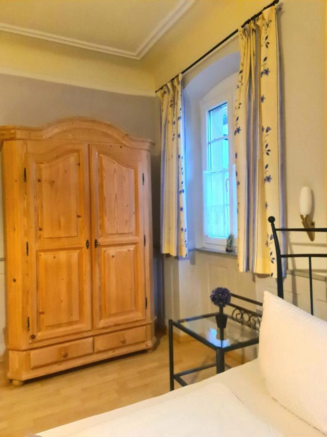 Gaestehaus Zum Weinbauer Rhodt unter Rietburg Esterno foto